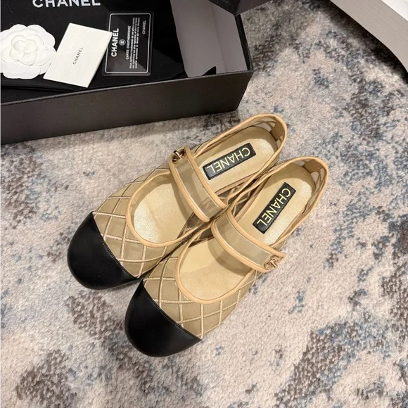CHANEL Beige Mesh Ballet Flats - Picture 3 of 7